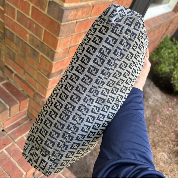 Designer Inspired Purse/Makeup Bag - Picture 9 of 12